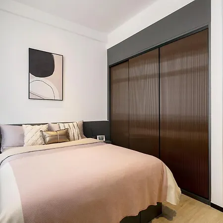 Base-Beijing Sanlitun Serviced Apartment-Close To Forbidden City, Tian'Anmen Square &Bike Rental &Subway Line 2&3&17 &Free Coffee &Washing Machine, Kitchen &English Speaking &High Speed Free Wifi &Robot Exterior photo