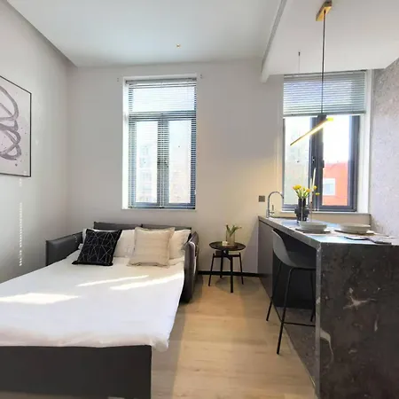 Base-Beijing Sanlitun Serviced Apartment-Close To Forbidden City, Tian'Anmen Square &Bike Rental &Subway Line 2&3&17 &Free Coffee &Washing Machine, Kitchen &English Speaking &High Speed Free Wifi &Robot Exterior photo