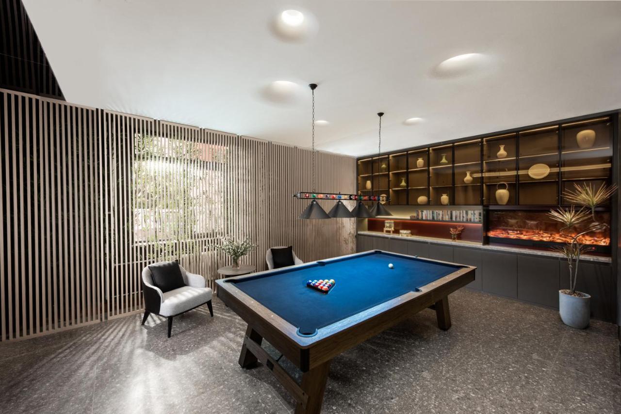 Base-beijing Sanlitun Serviced Apartment-close To Forbidden City, Tian'anmen Square &bike &subway Line 2&3&17 &free Coffee &washing Machine, Kitchen &english Speaking &high Speed Free Wifi &robot *