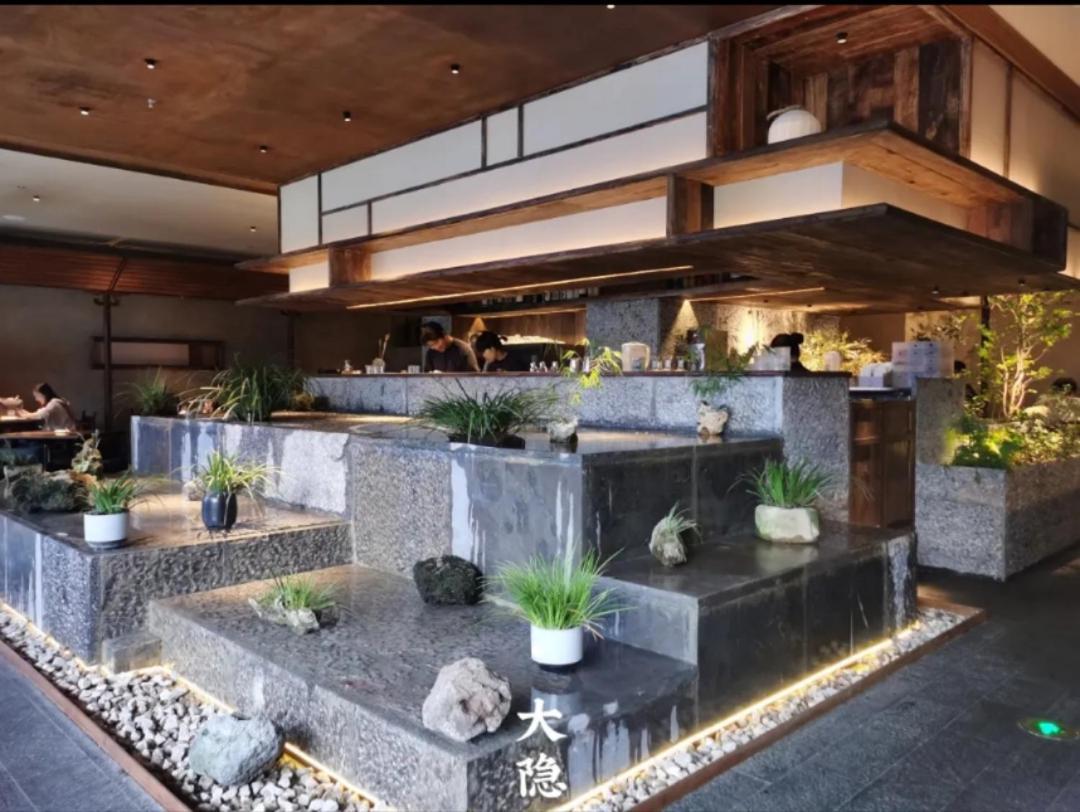 Base-beijing Sanlitun Serviced Apartment-close To Forbidden City, Tian'anmen Square &bike &subway Line 2&3&17 &free Coffee &washing Machine, Kitchen &english Speaking &high Speed Free Wifi &robot * Beijing
